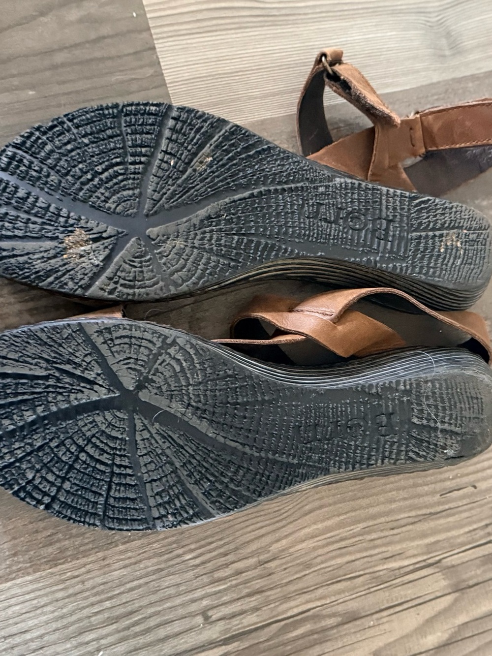 Born Tan Leather Cross-Strap Sandals - Picture 3 of 4